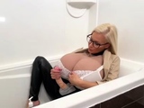 thebustysasha aka The Stacked MILF – My cum makes my tits