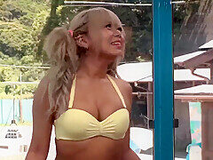 250407ビーチで水着女子とズコバコi2