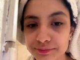 Amateur young teen solo masturbation on her livingroom