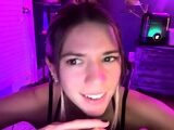 Mature brunette amateur giving a great POV blowjob
