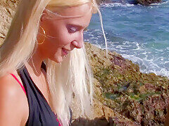 Mallory Moore – Slutty Young Gets Her Pussy Fucked On The