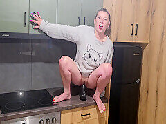 Mature Housewifes Midnight Craving Bbc Fantasy Turns Kitchen Into Her Playground