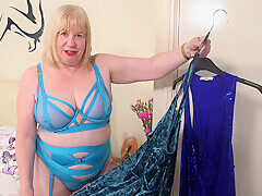 My Sexy Stockings Pt1 – SpeedyBee