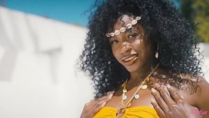 Totm – Sun Goddess