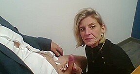 ma femme me tire une pipe au travail