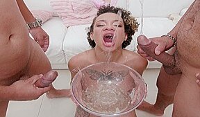 Pregnant teen Larinha Small getting fucked by 2 big cocks with