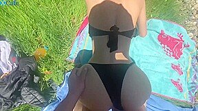 un coup de bite rapide dans un parc