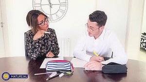 Vittoria Divine – Anal Milf Teacher