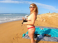 Banito En El Mar Y Corriendonos