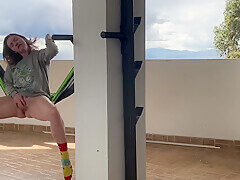 Gringa Orgasmo A Chorro En La Hamaca With Emily Rose