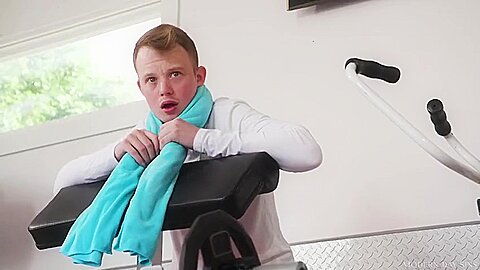 Katrina Colt – Fitness Trainer Fixation