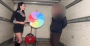 le jeu de se faire culbuter dans le fourgon