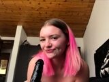 Thick White Girl Gives Epic Throatjob on Webcam