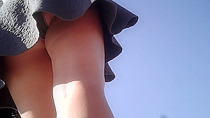 Upskirt on campus!